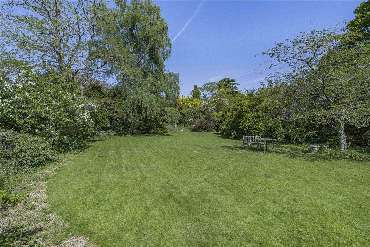 4 bedroom cottage, High Street, Long Wittenham OX14 - Available