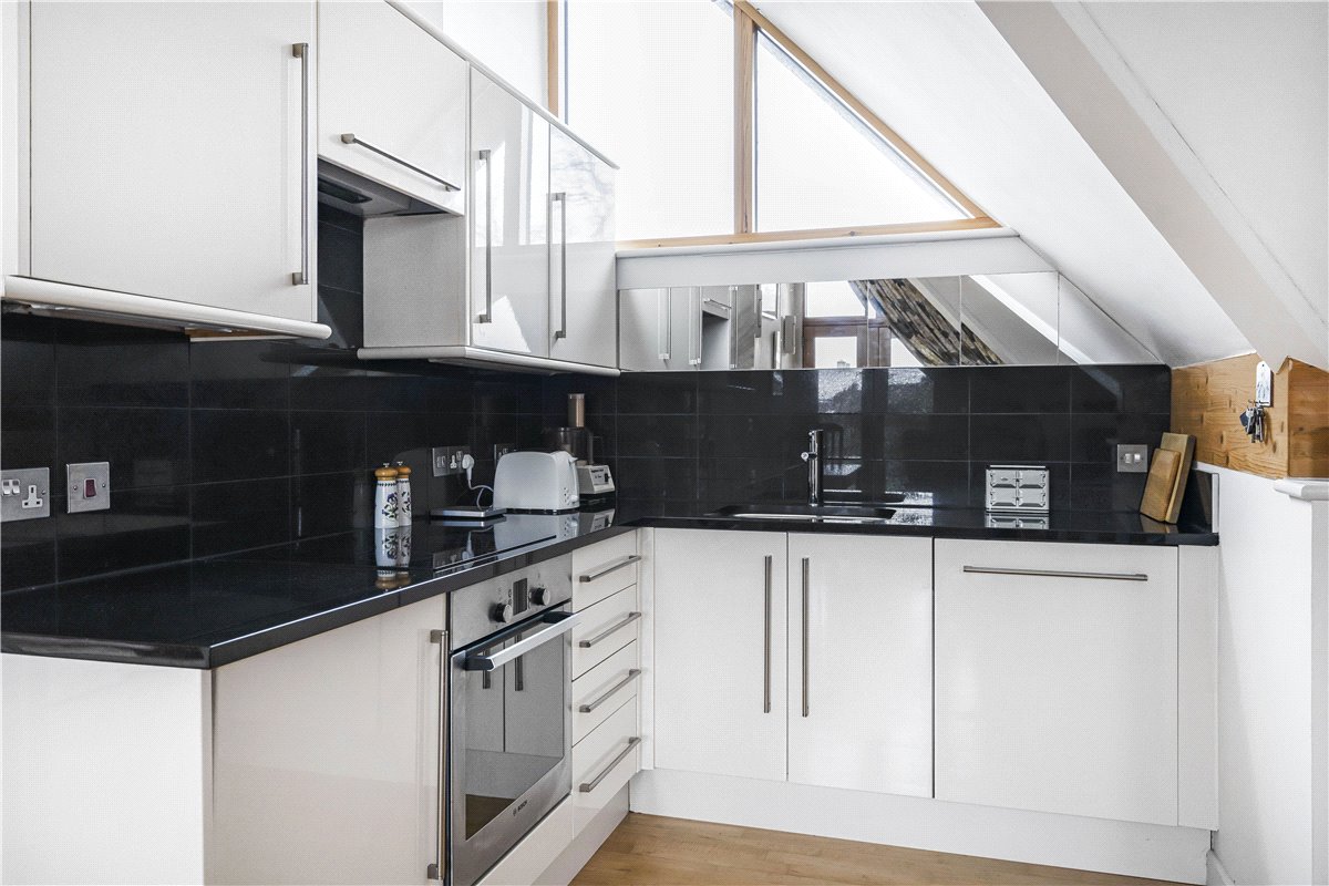 1 bedroom flat, Davenant Road, Oxford OX2 - Sold STC