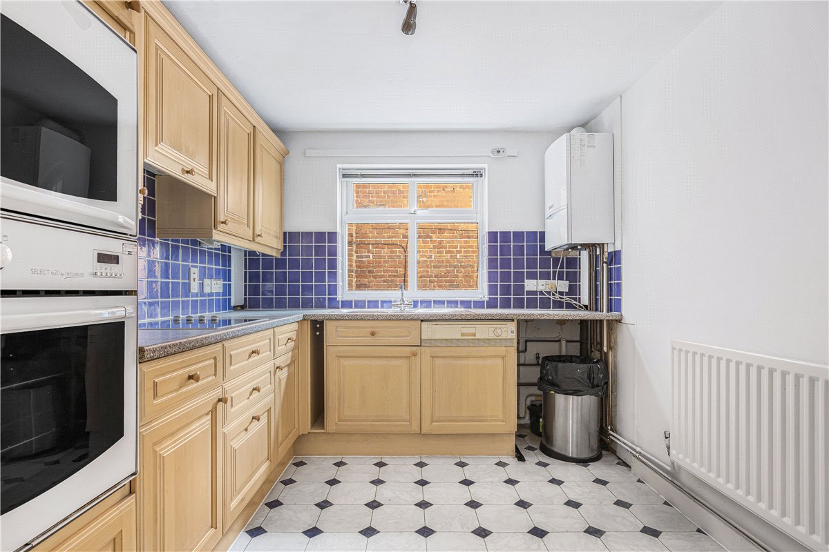 2 bedroom flat, Banbury Road, Oxford OX2 - Sold STC
