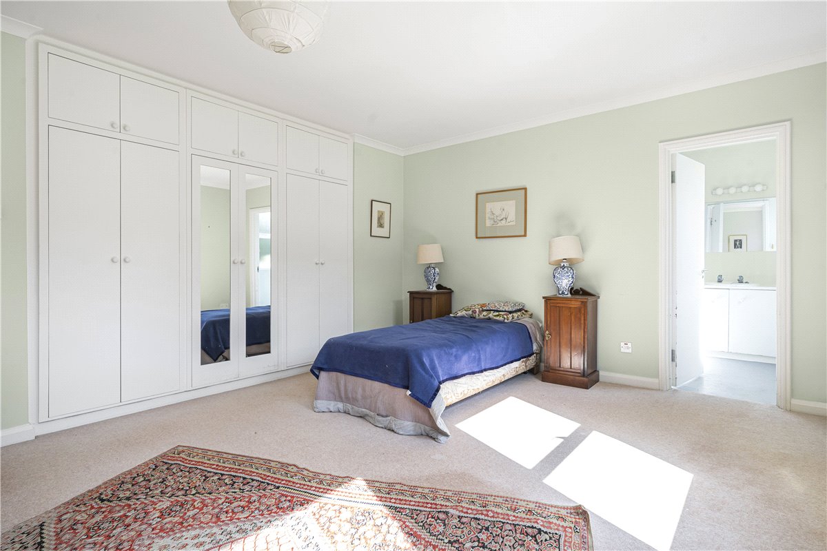 3 bedroom flat, Banbury Road, Oxford OX2 - Sold