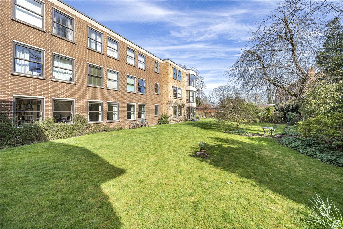 3 bedroom flat, Banbury Road, Oxford OX2 - Sold