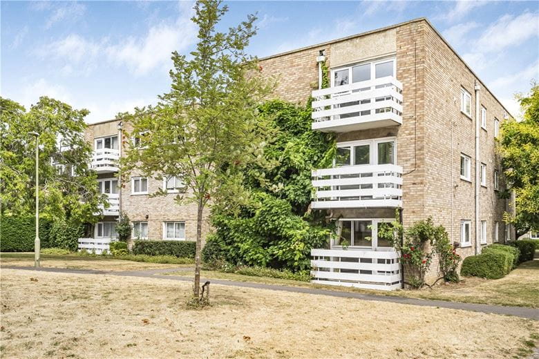 2 bedroom flat, Cunliffe Close, Oxford OX2 - Available