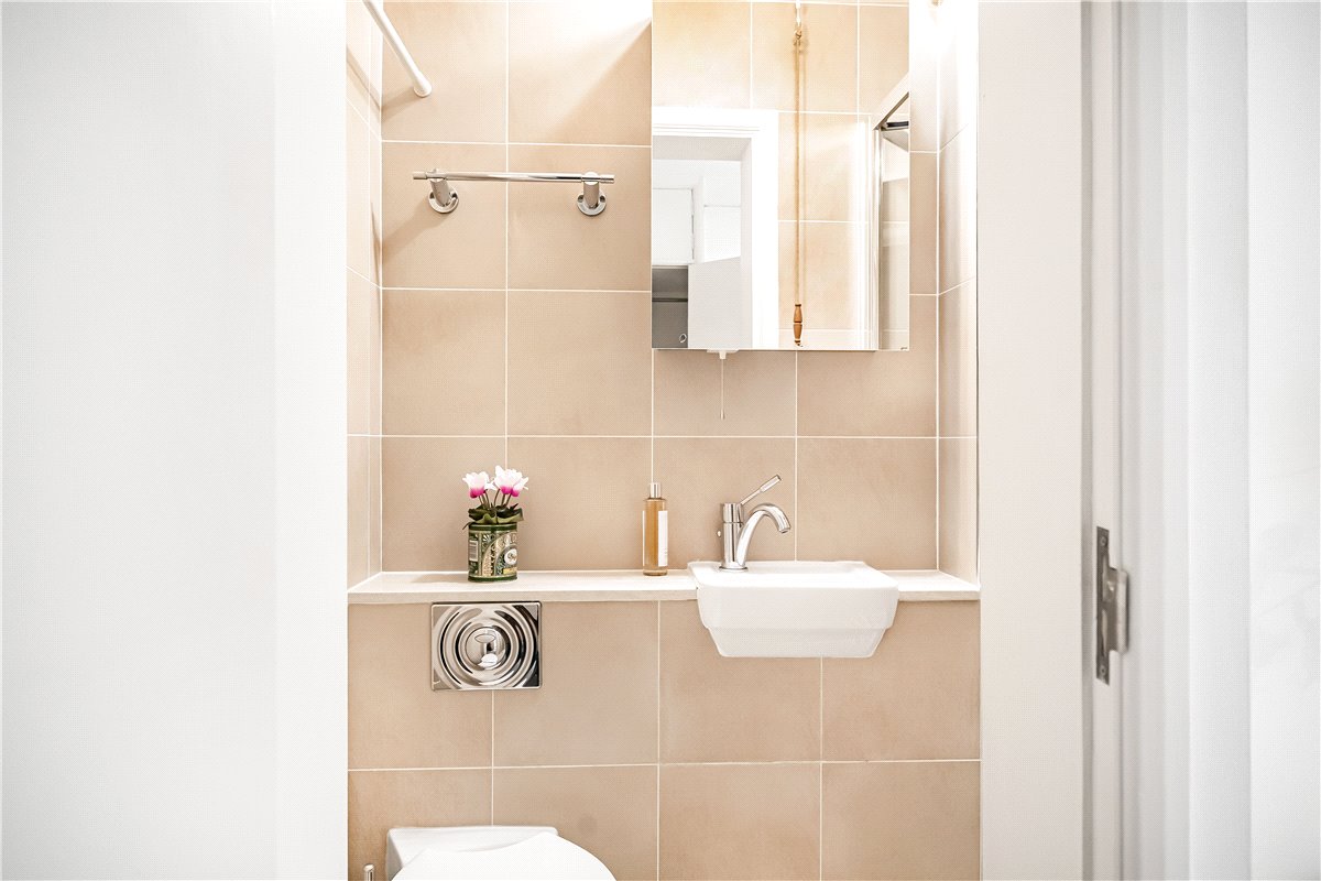 2 bedroom flat, Cunliffe Close, Oxford OX2 - Available