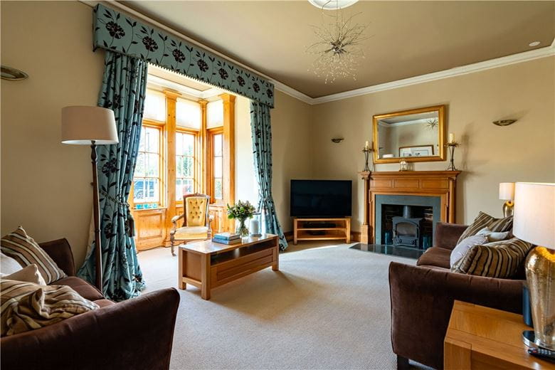 5 bedroom house, Station Yard, Steventon OX13 - Available