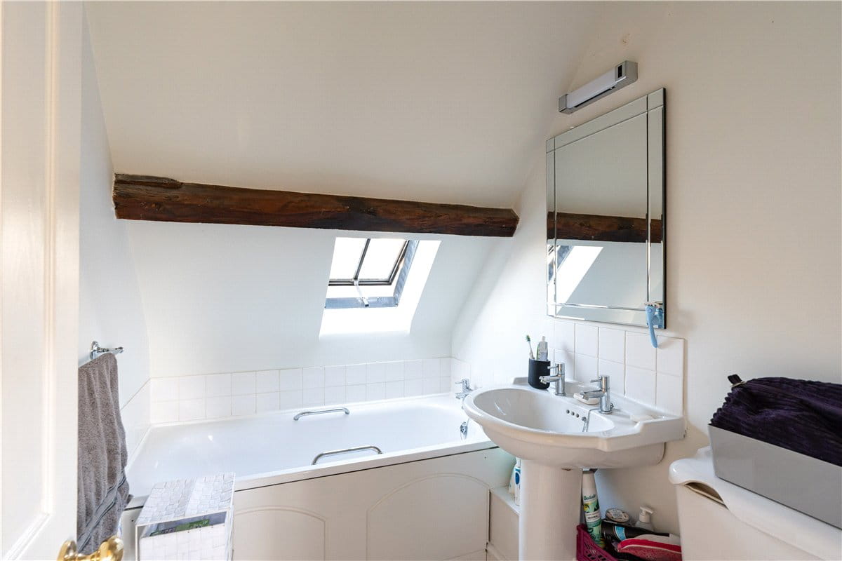 5 bedroom house, Station Yard, Steventon OX13 - Available