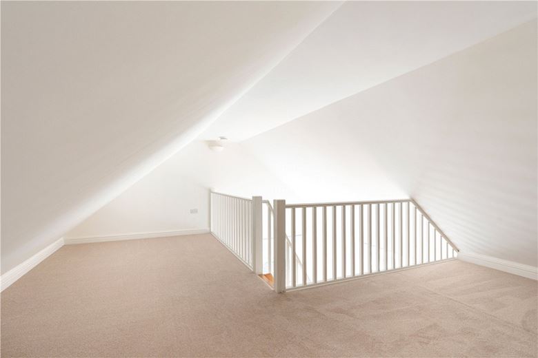 5 bedroom house, Station Yard, Steventon OX13 - Available