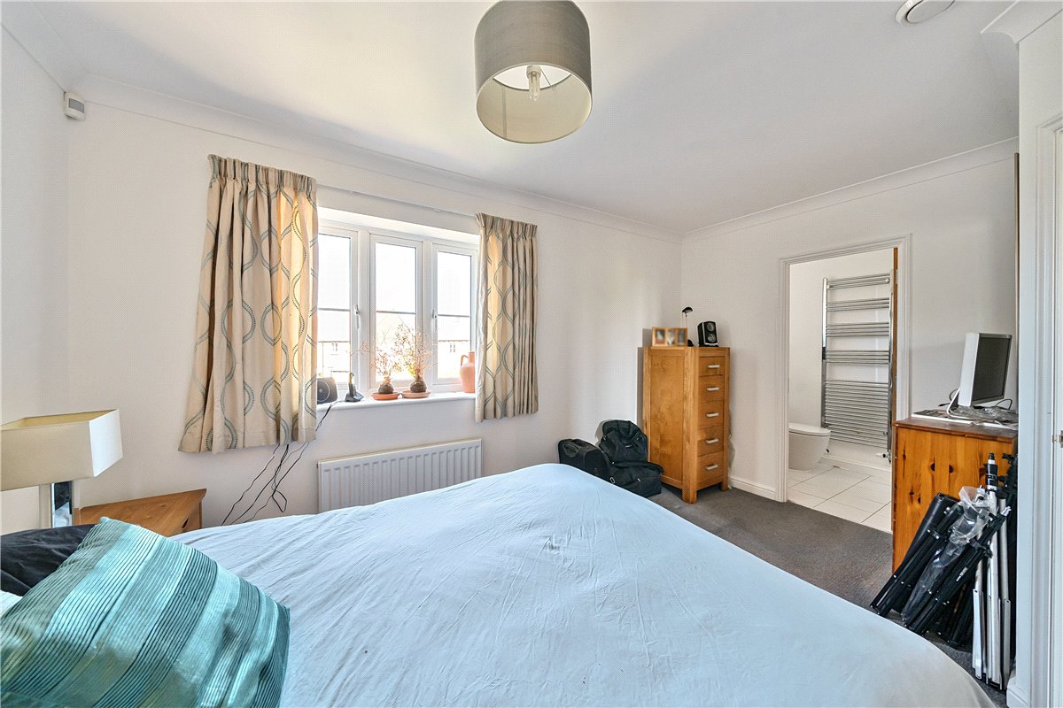 3 bedroom flat, Randolph Avenue, Woodstock OX20 - Available