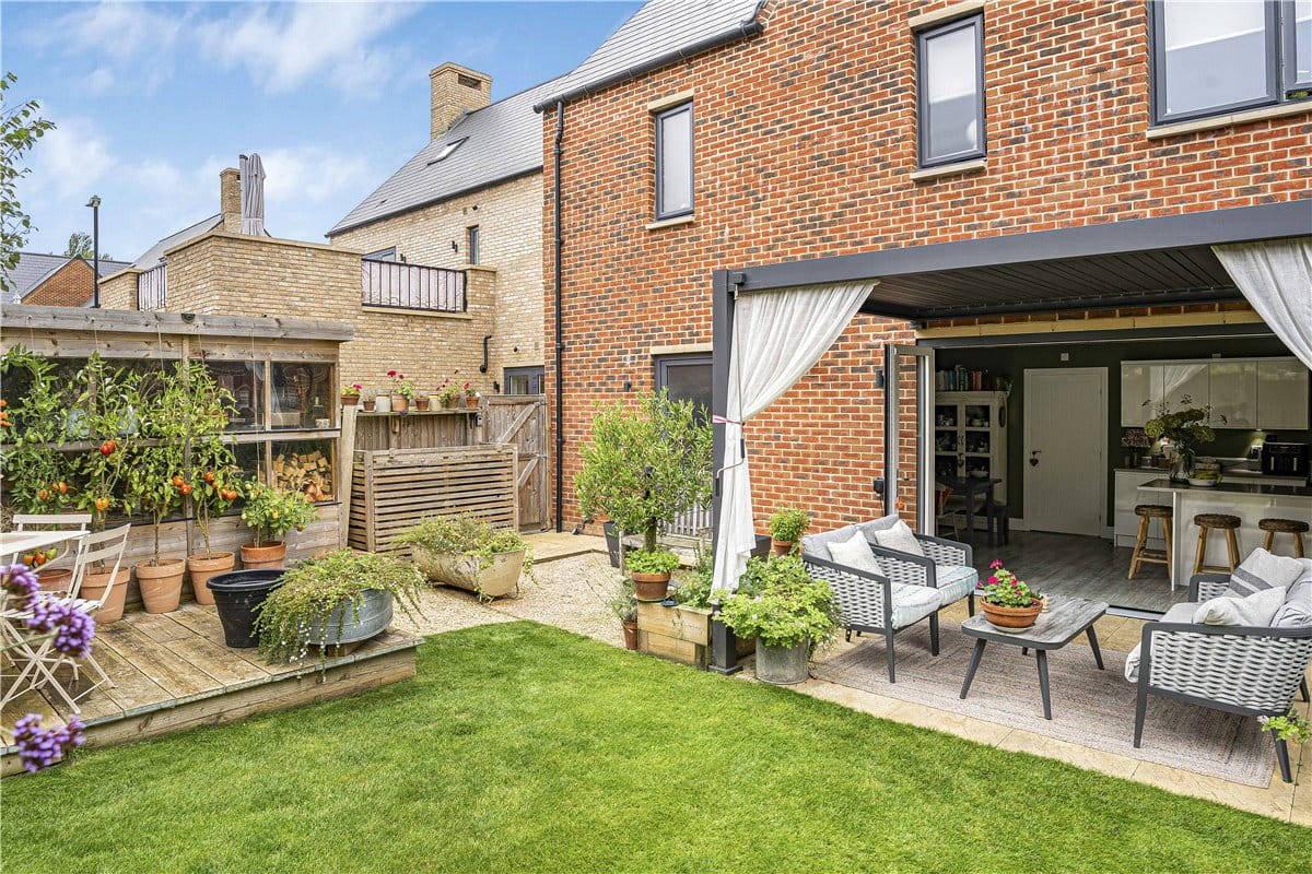 4 bedroom house, Collett Drive, Oxford OX2 - Available