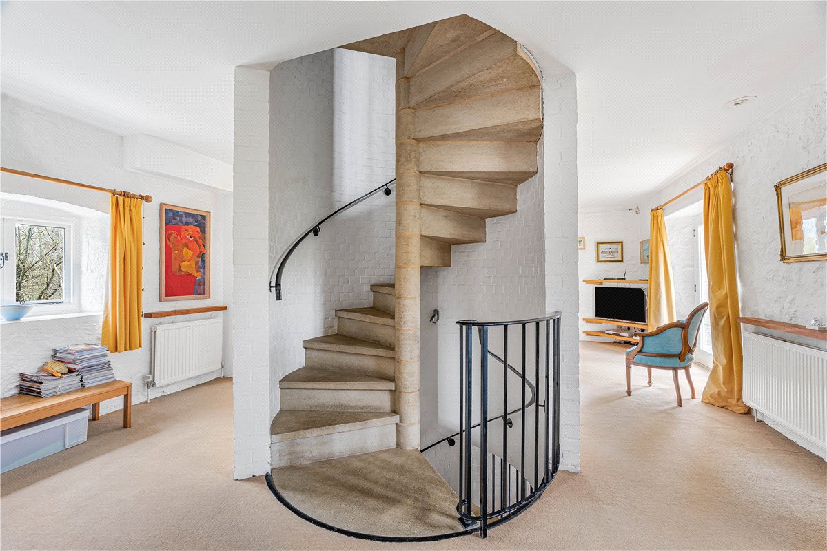 4 bedroom house, Cuddesdon, Oxford OX44 - Available