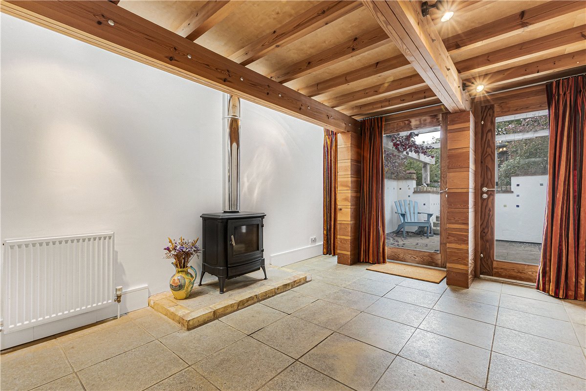 2 bedroom house, Thames Street, Abingdon OX14 - Available