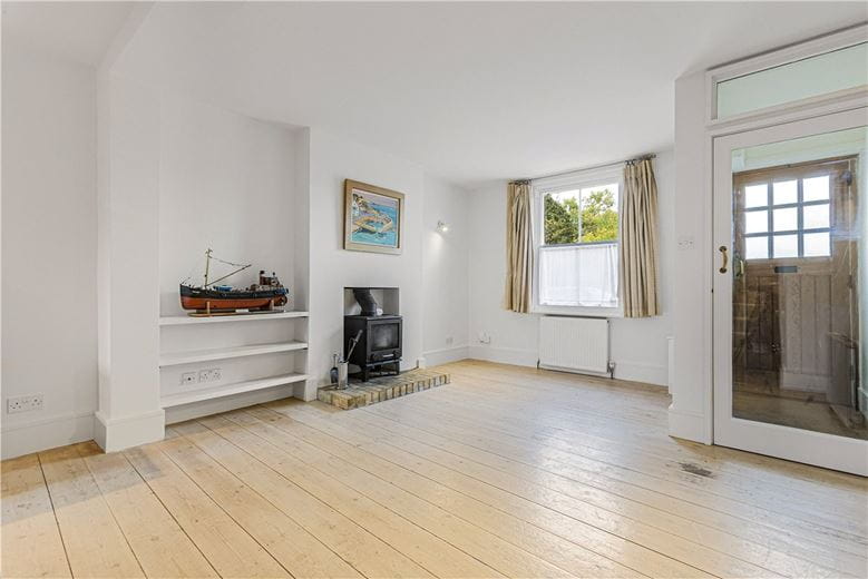 2 bedroom house, Thames Street, Abingdon OX14 - Available