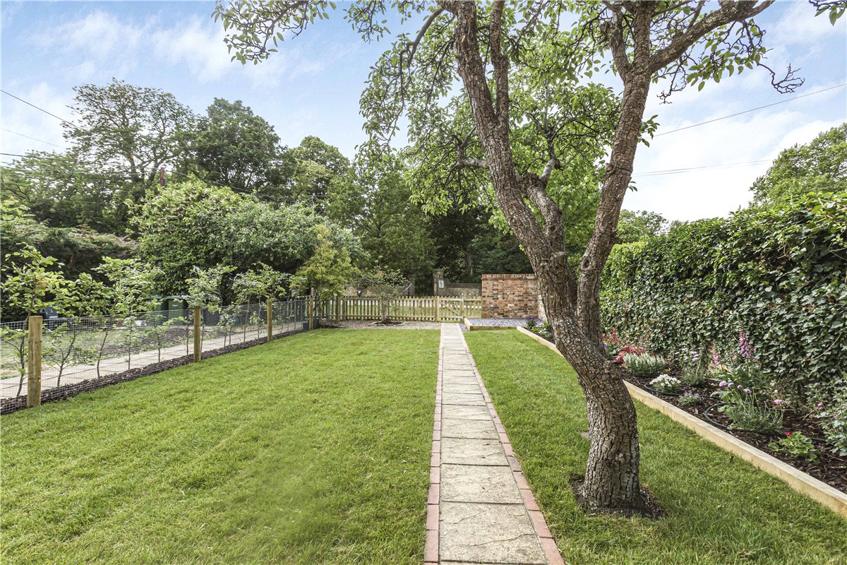 2 bedroom cottage, The Green, Sutton Courtenay OX14 - Available