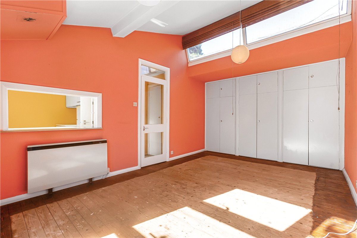 2 bedroom flat, Russell Court, Oxford OX2 - Sold