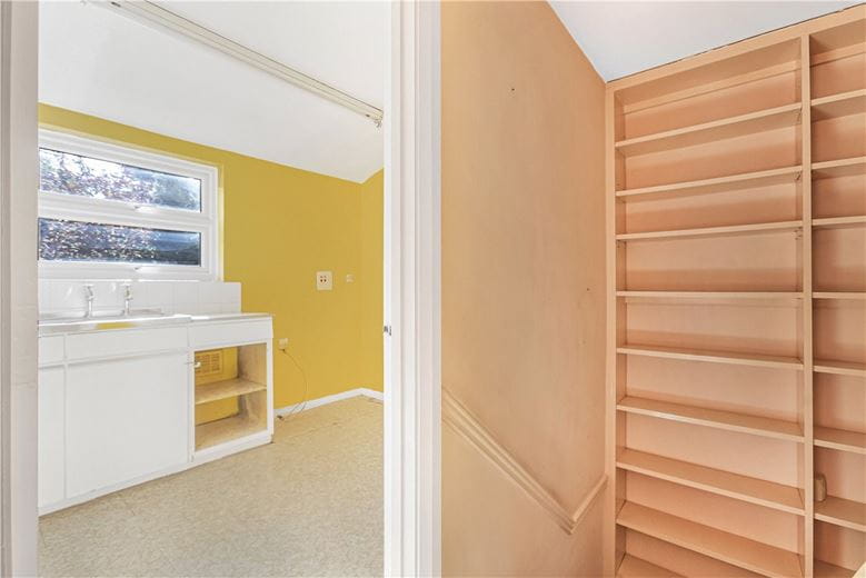 2 bedroom flat, Russell Court, Oxford OX2 - Sold