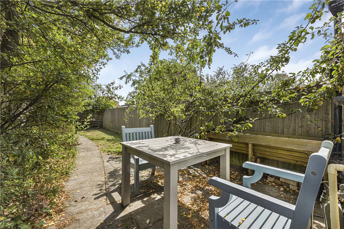 2 bedroom house, Howard Street, Oxford OX4 - Sold STC