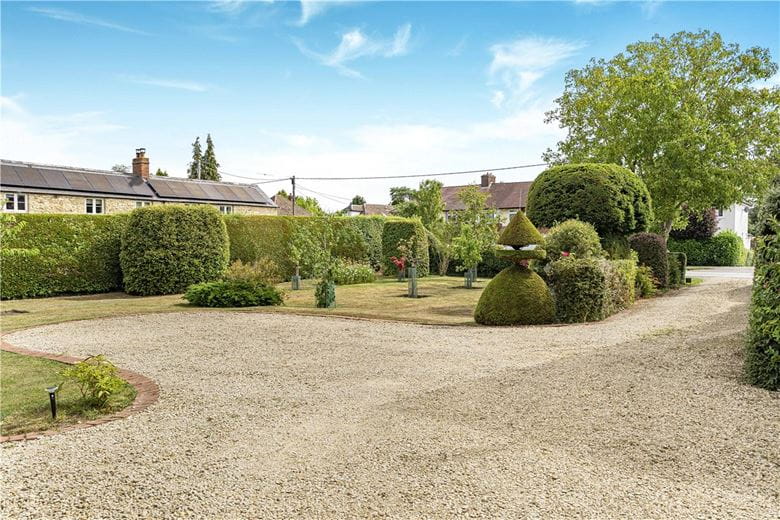 5 bedroom house, Eaton Road, Appleton OX13 - Sold STC