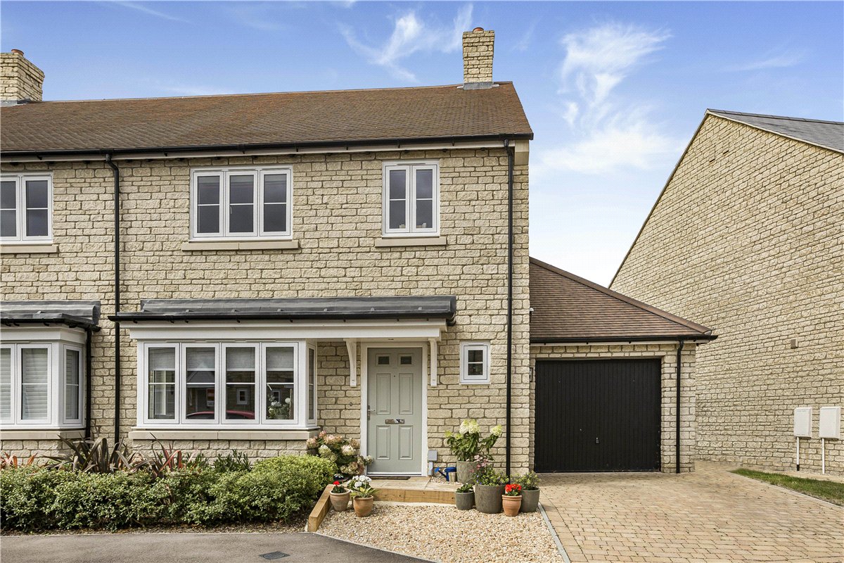 4 bedroom house, Olivers Close, Long Hanborough OX29 - Sold STC