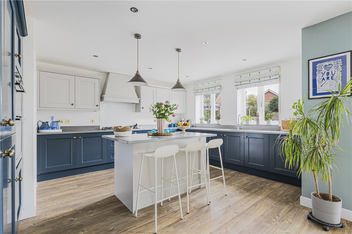 5 bedroom house, Joyce Way, Steventon OX13 - Sold STC