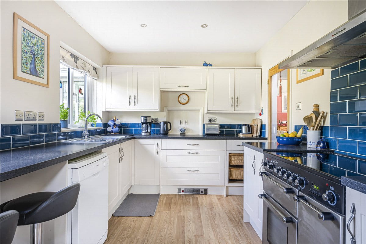 4 bedroom house, Bellamy Close, Southmoor OX13 - Available