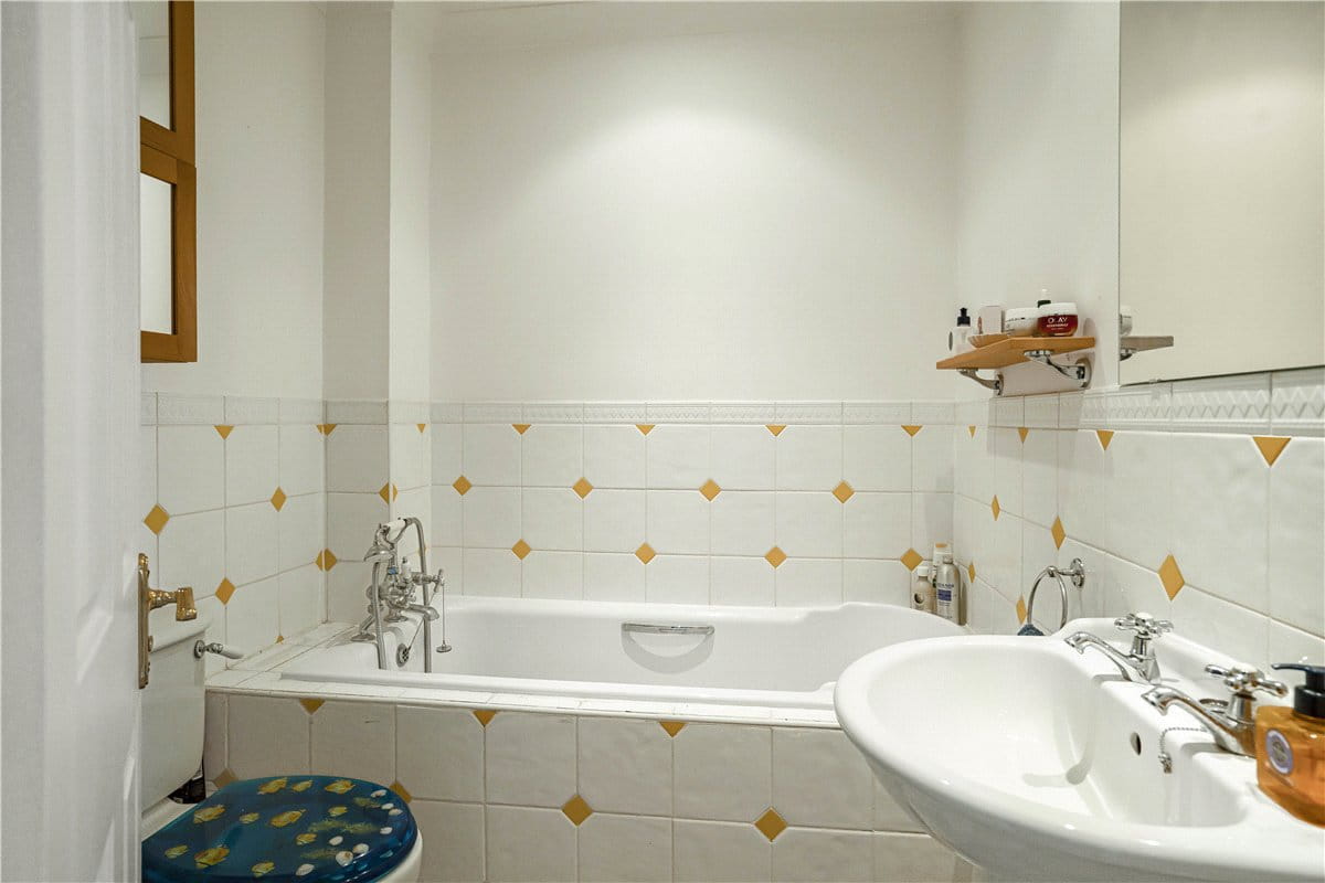 4 bedroom house, Merrivale Square, Oxford OX2 - Sold STC