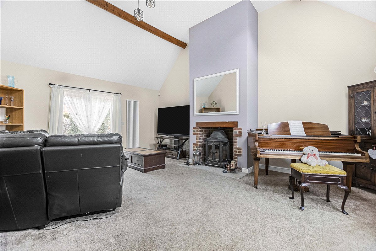 4 bedroom , Bayswater Farm Road, Headington OX3 - Available