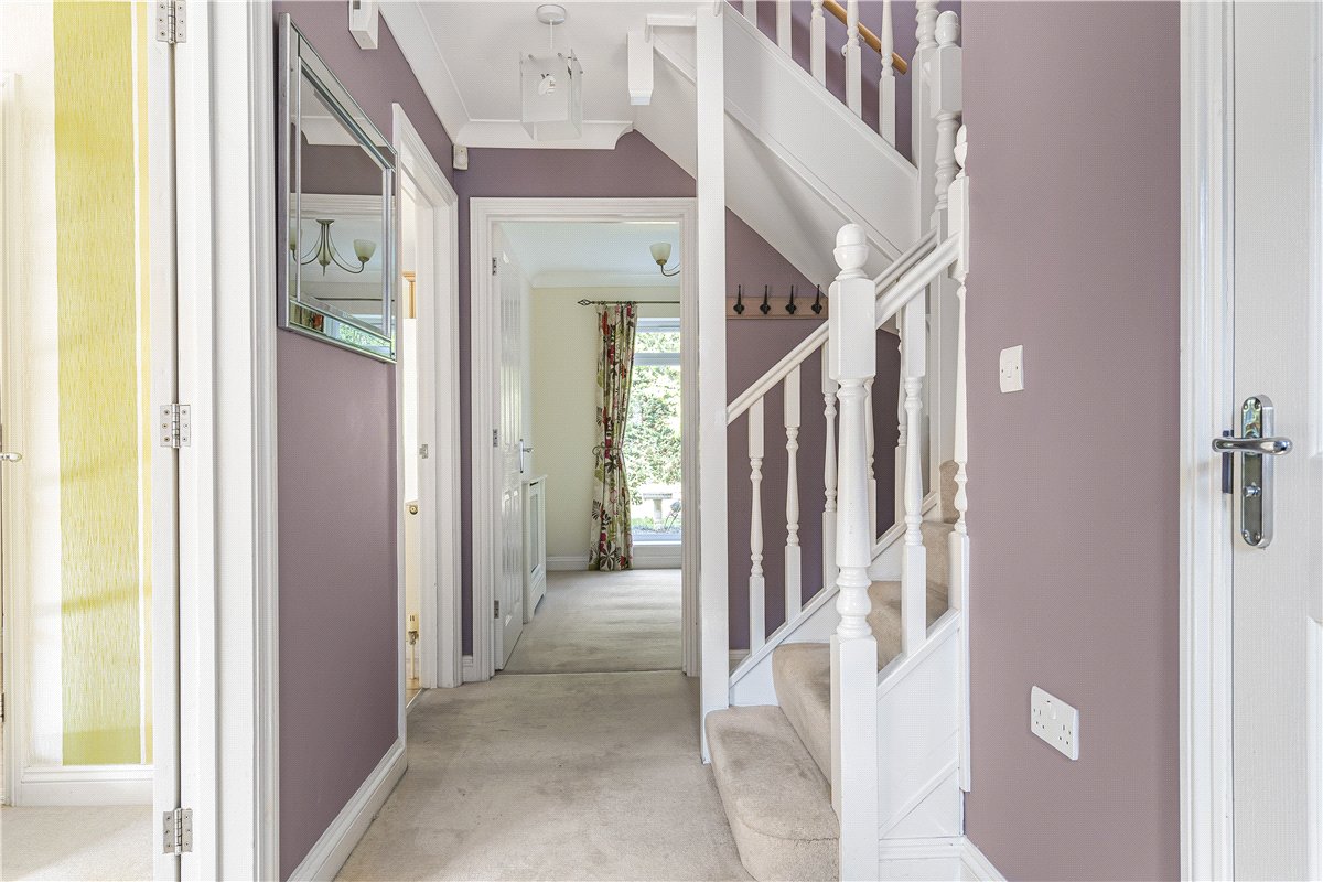 4 bedroom house, Poppy Close, Yarnton OX5 - Available