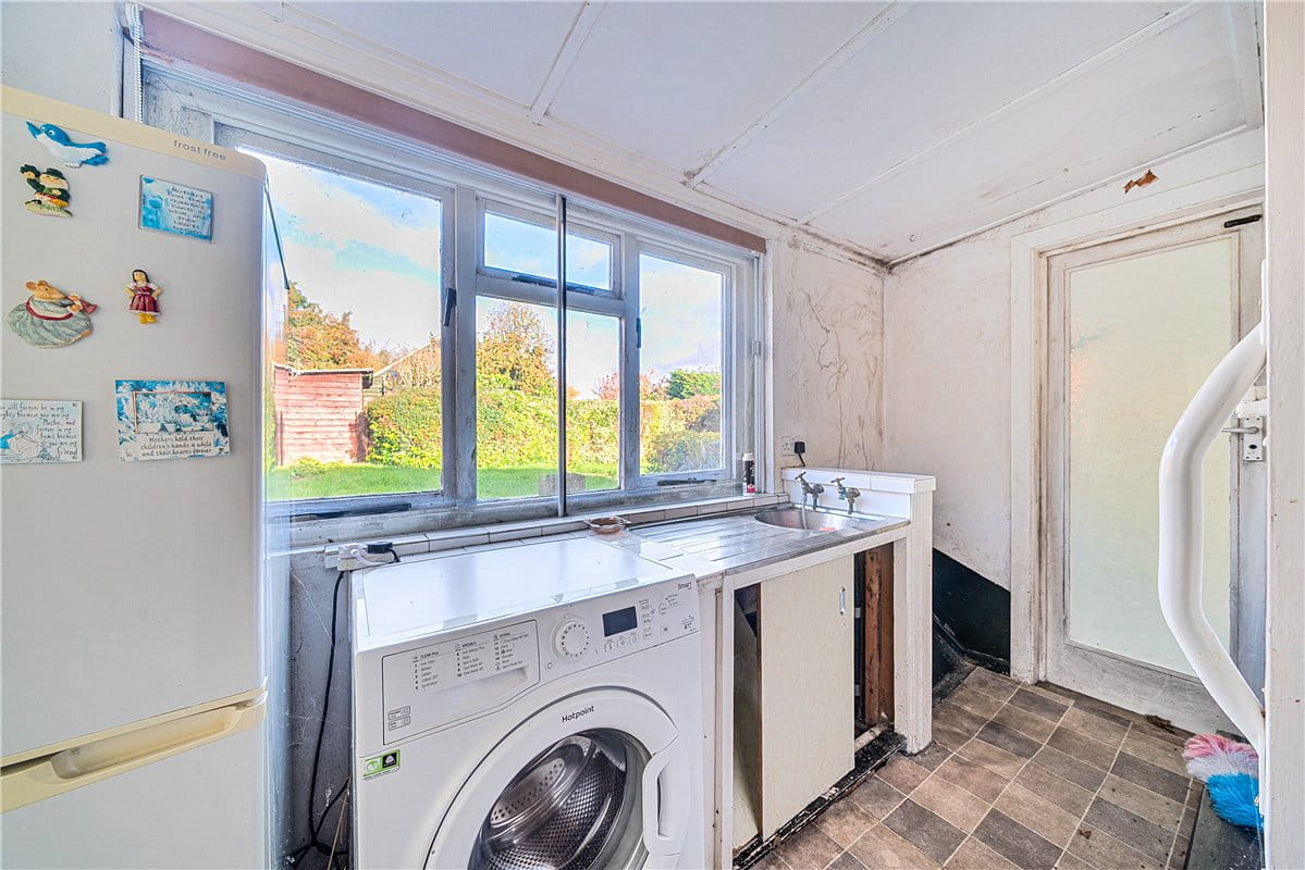 3 bedroom bungalow, Bridle Path, Charney Bassett OX12 - Available