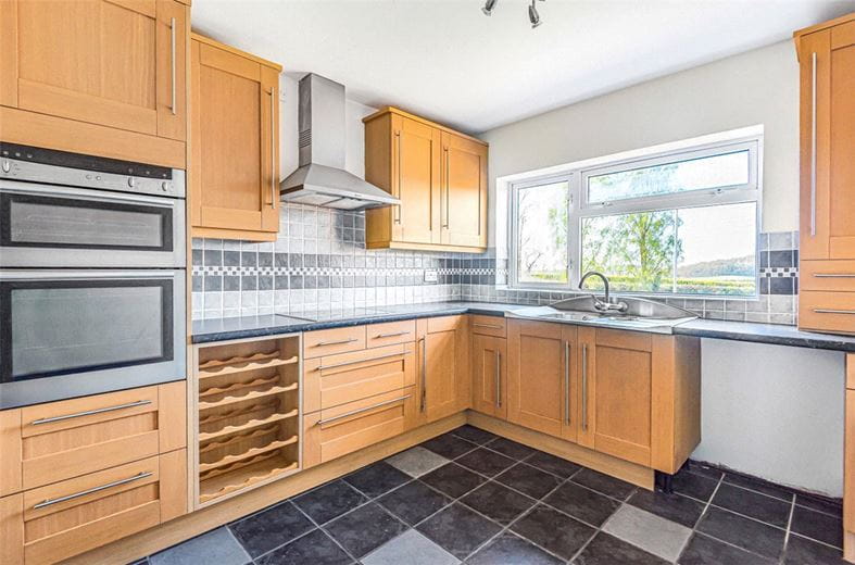 4 bedroom house, Watling Street, Hints B78 - Available