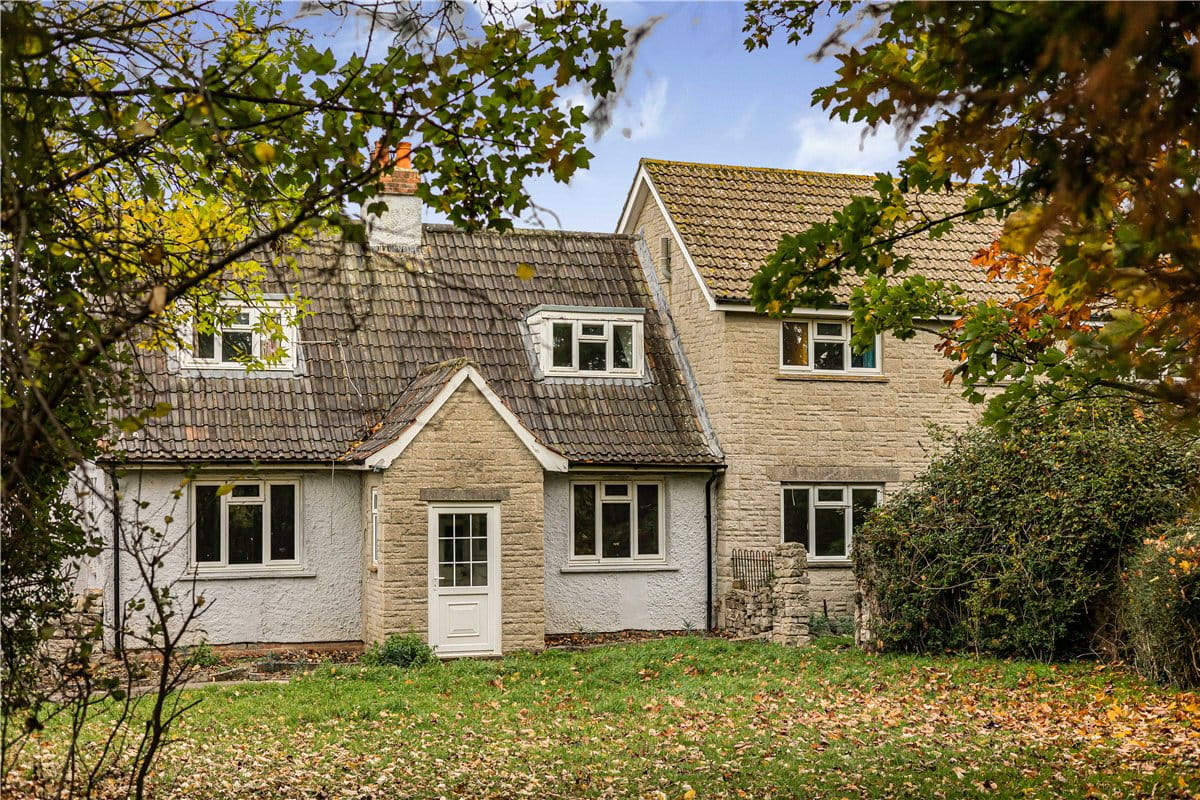 4 bedroom house, Queen Camel, Yeovil BA22 - Available