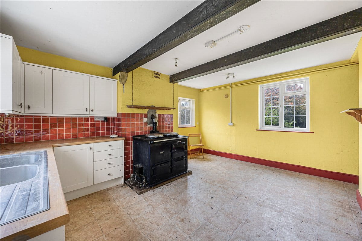 4 bedroom house, Queen Camel, Yeovil BA22 - Available