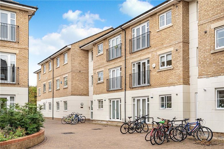 2 bedroom flat, Long Ford Close, Oxford OX1 - Available