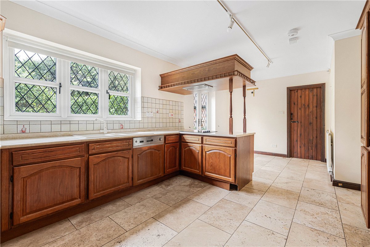 4 bedroom house, The Lee, Great Missenden HP16 - Available