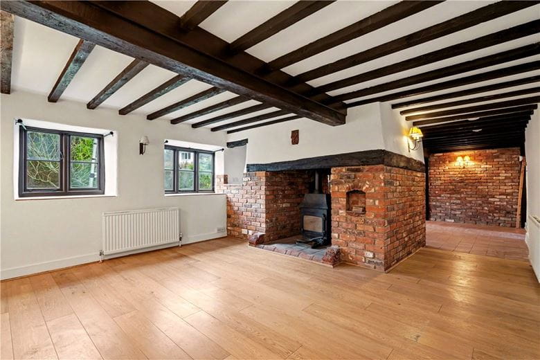 4 bedroom cottage, Lower Hartwell, Aylesbury HP17 - Available