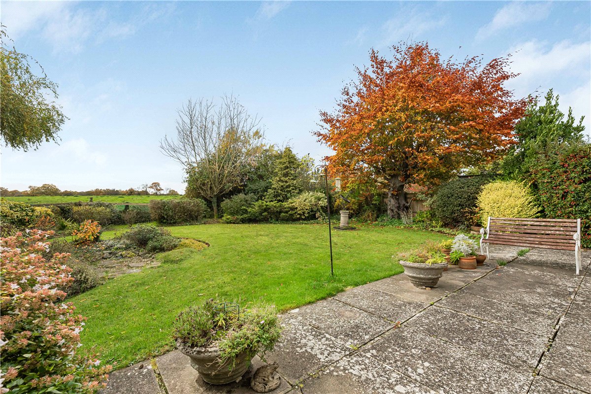 3 bedroom bungalow, Priory Close, Horton-cum-Studley OX33 - Available