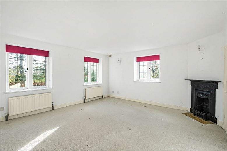 5 bedroom house, Tortington, Arundel BN18 - Available