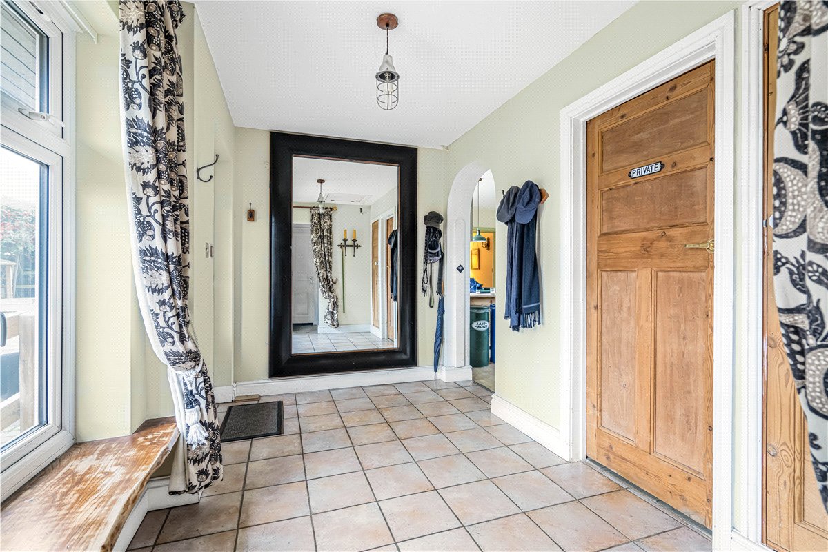 6 bedroom house, Eynsham Road, OX2 - Available