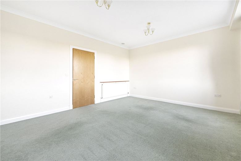 3 bedroom house, Tortington Manor, Ford Road BN18 - Available
