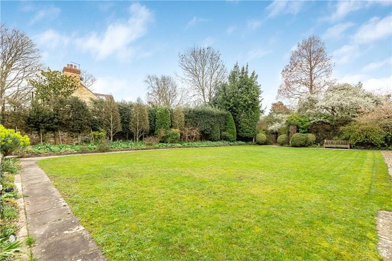 5 bedroom , Great Haseley, OX44 - Available