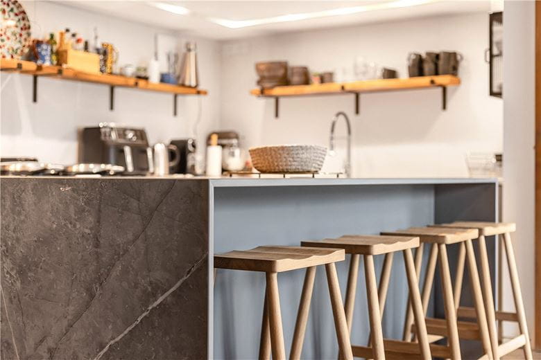 5 bedroom , Great Haseley, OX44 - Available