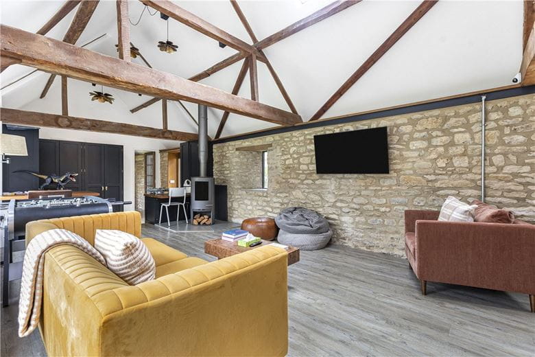 5 bedroom , Great Haseley, OX44 - Available