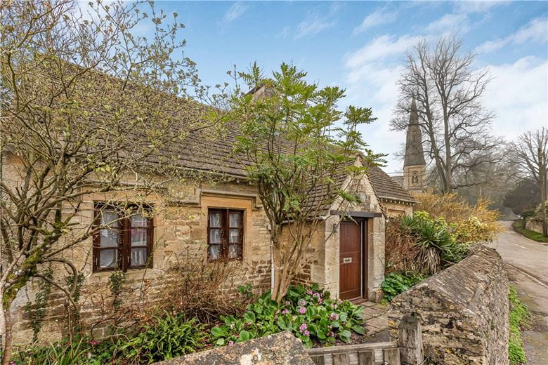 3 bedroom house, Lower End, Ramsden OX7 - Available