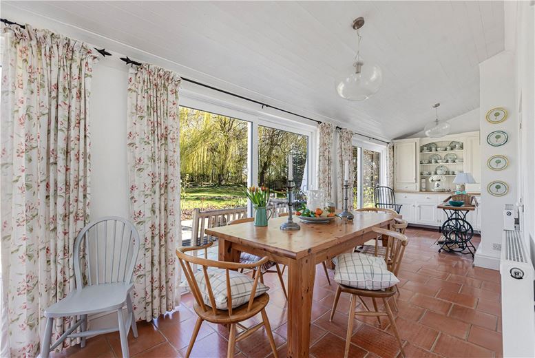 6 bedroom house, Church Road, Hinton Waldrist SN7 - Available