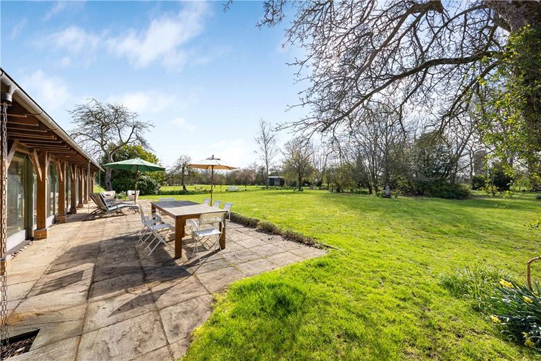 4 bedroom house, Weston-on-the-Green, Bicester OX25 - Available