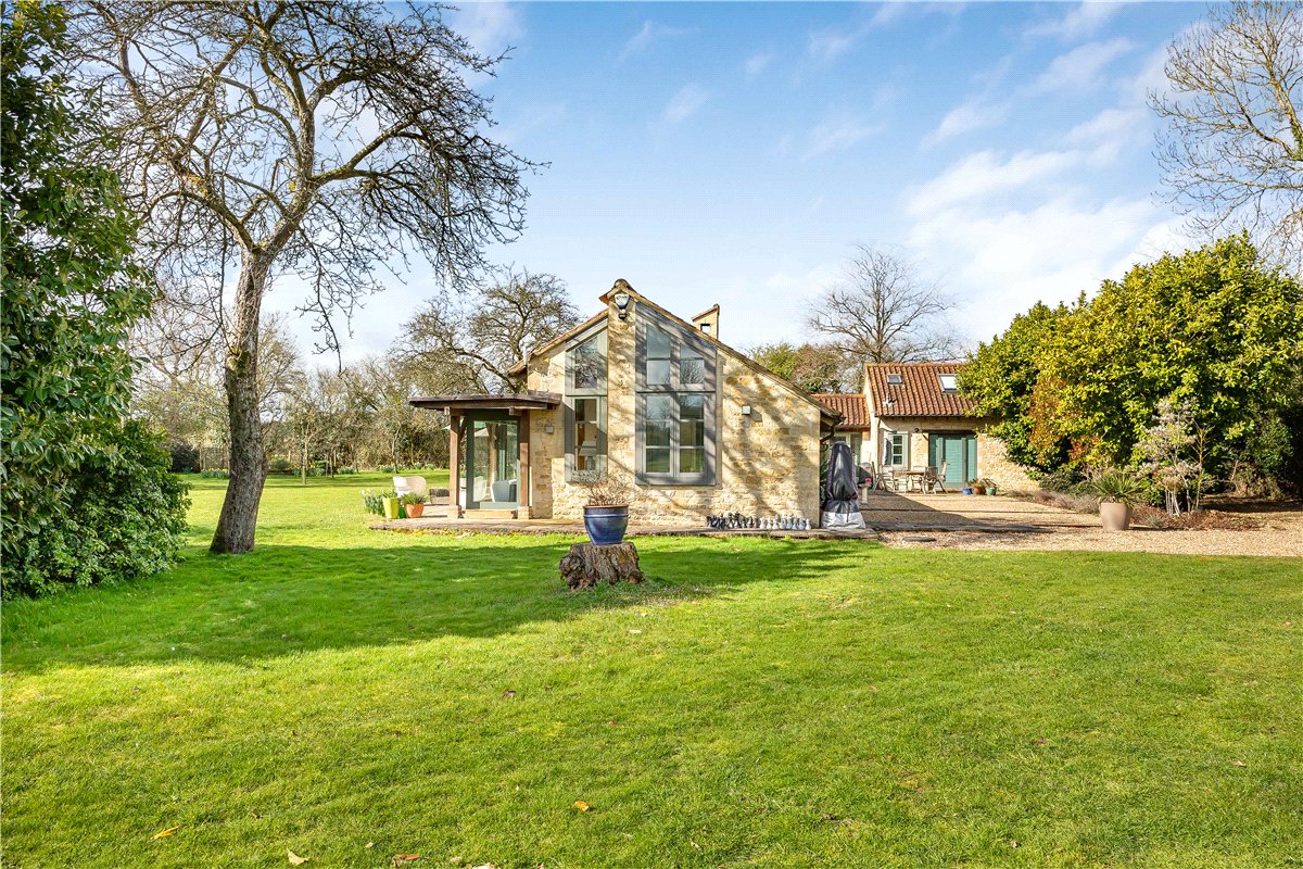 4 bedroom house, Weston-on-the-Green, Bicester OX25 - Available