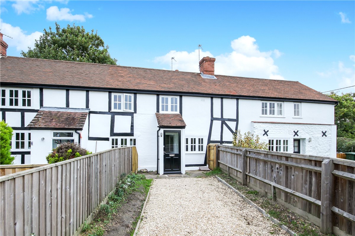 1 bedroom cottage, Church Cottages, Church Lane OX44 - Let Agreed
