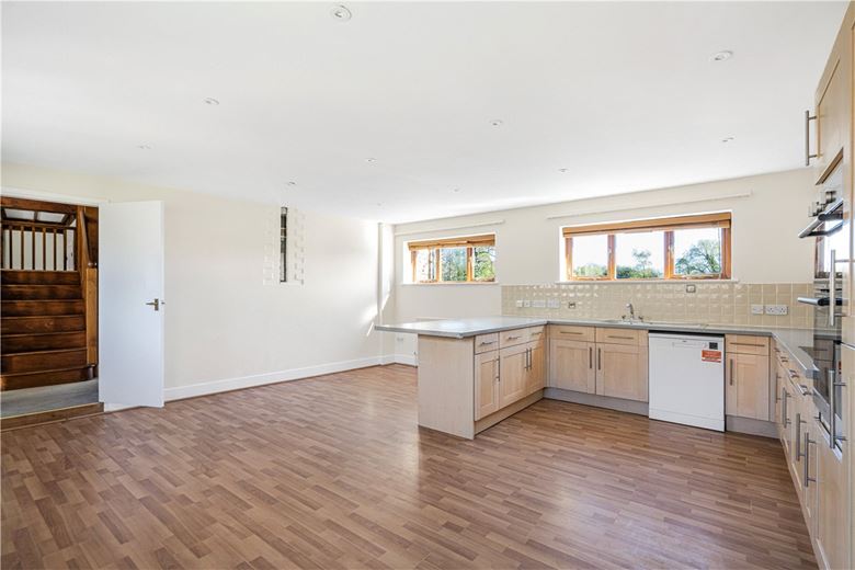 3 bedroom house, Lower Farm, Denton OX44 - Let Agreed