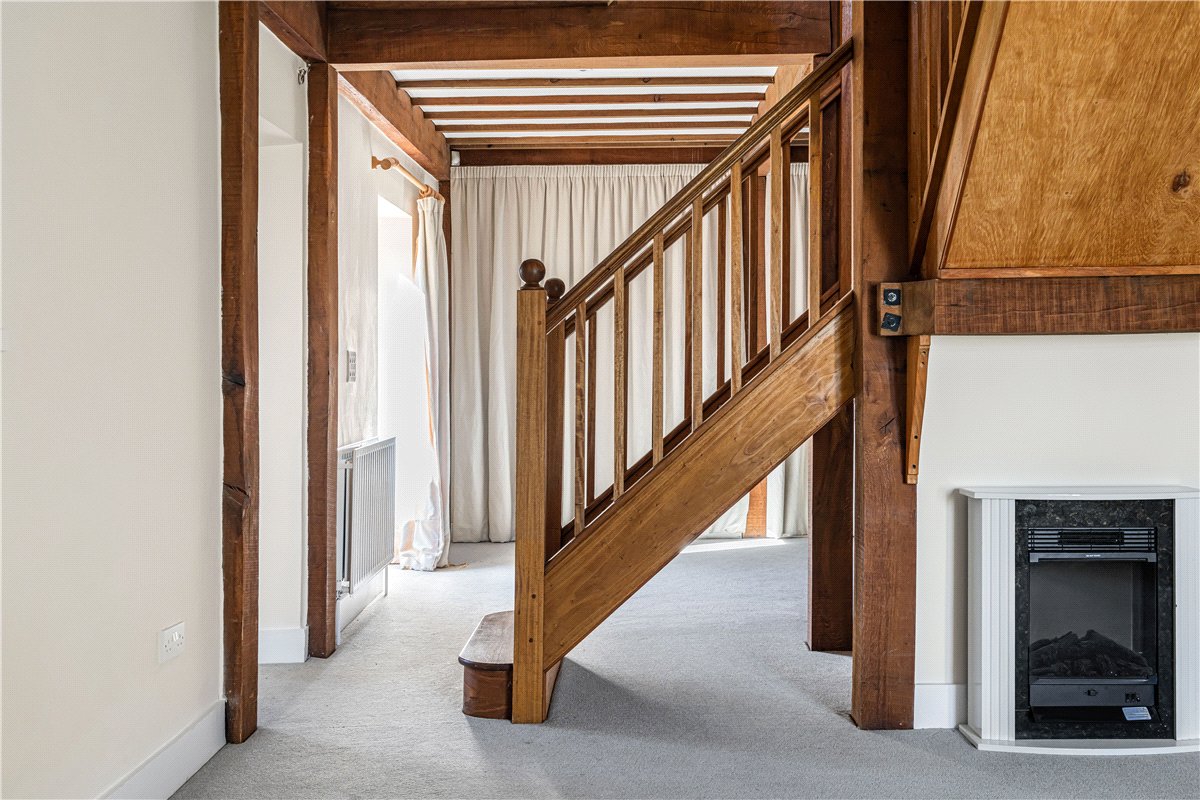 3 bedroom house, Lower Farm, Denton OX44 - Let Agreed