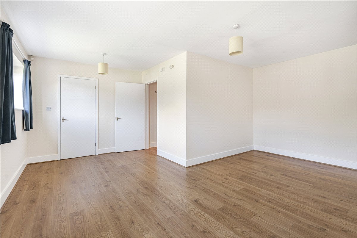 3 bedroom house, Lower Farm, Denton OX44 - Let Agreed