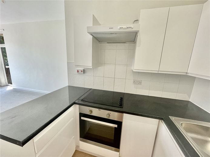 1 bedroom flat, Staincross House, Albion Place OX1 - Let Agreed
