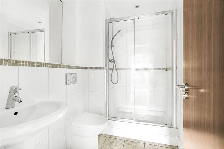 2 bedroom flat, Elizabeth Jennings Way, Oxford OX2 - Let Agreed